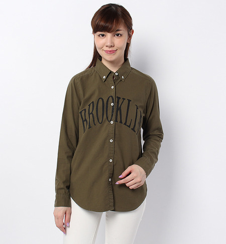 ビッグロゴ入りボタンダウンカラーシャツ