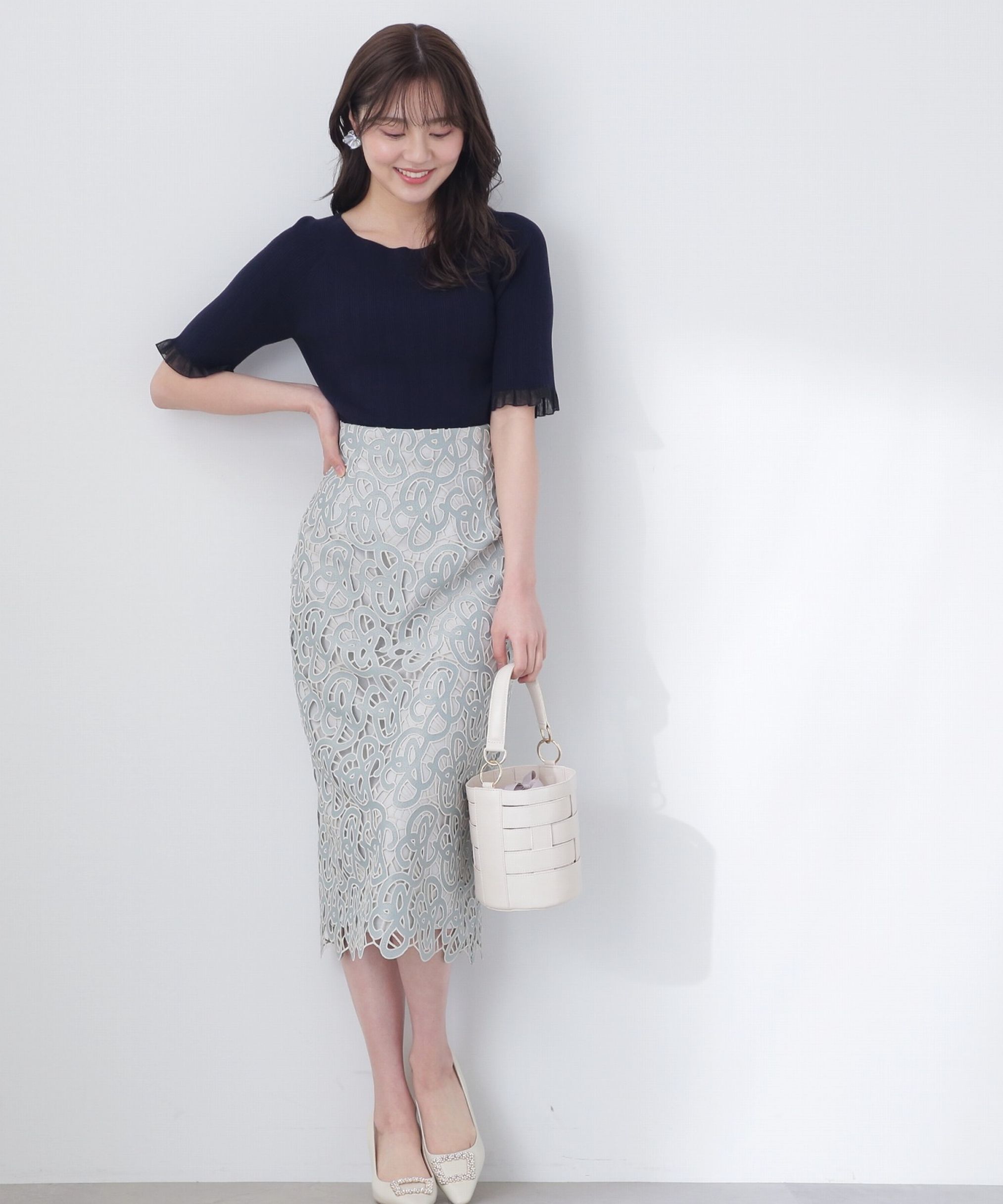 【新品タグ付】モノグラムケミカルレースタイトスカート