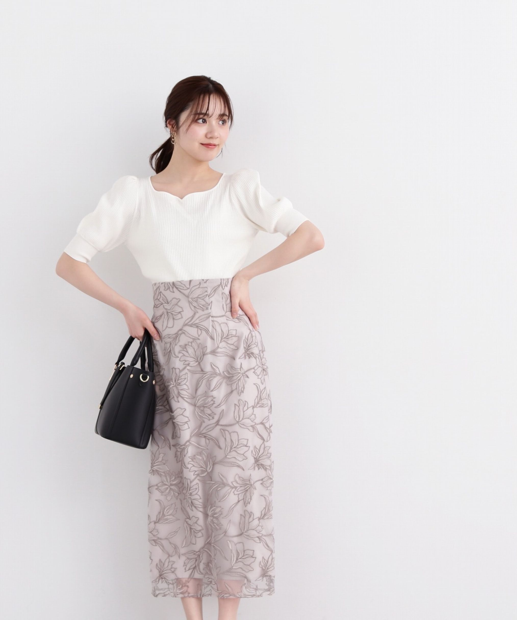 フラワーオーガン刺繍タイトスカート|PROPORTION BODY DRESSING 