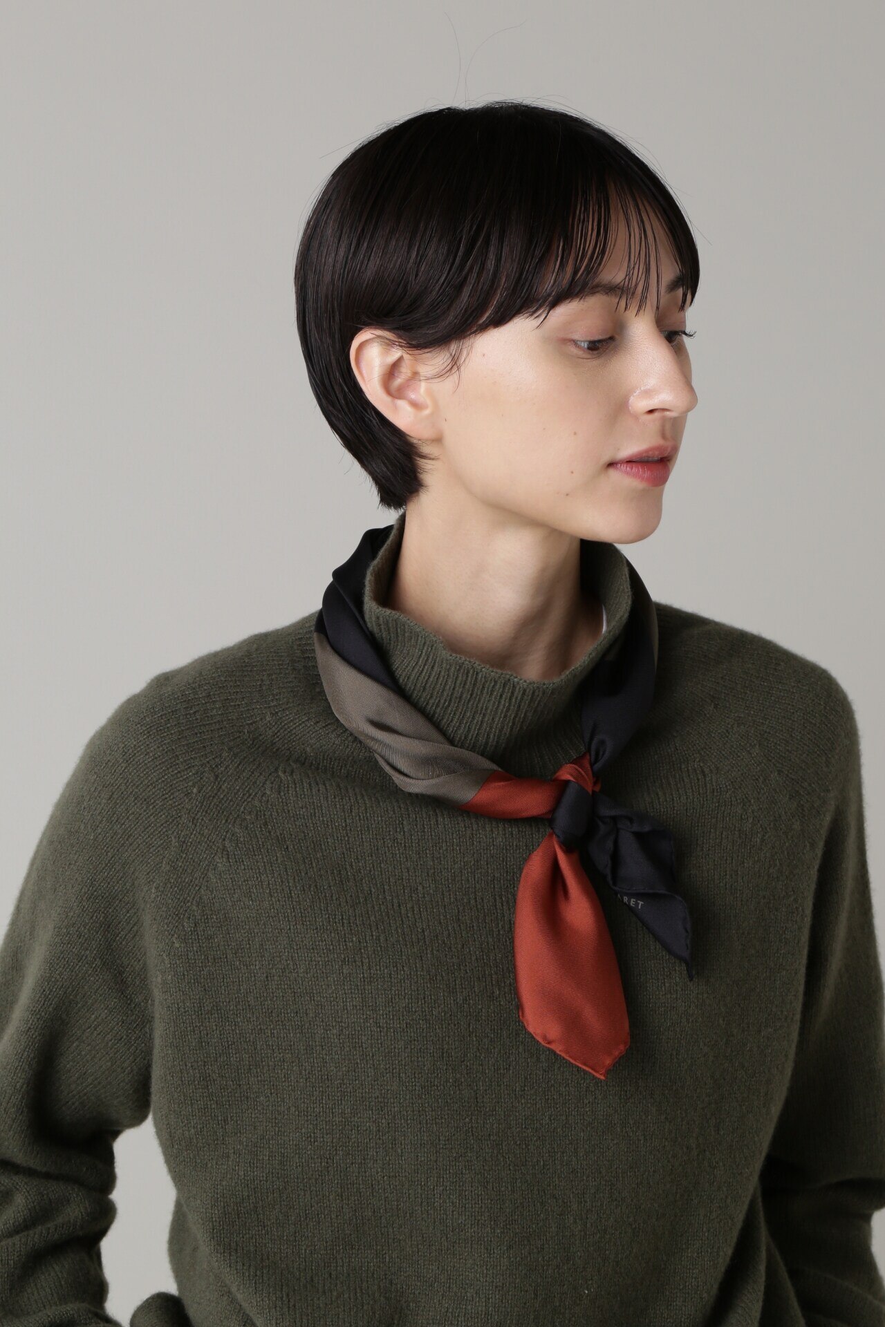 SILK TWILL SCARF|MARGARET HOWELL(マーガレット・ハウエル)の通販