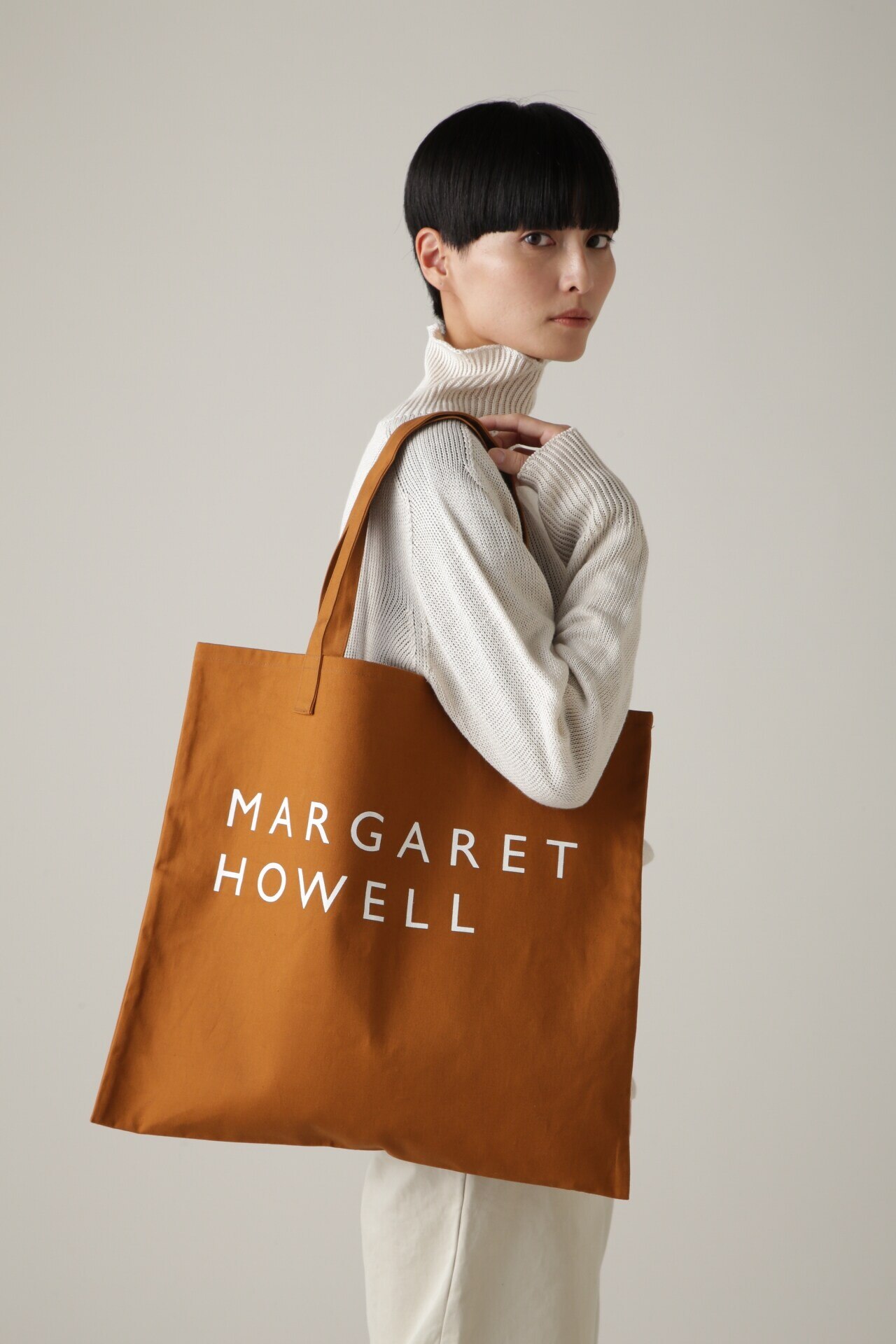 COTTON LOGO BAG|MARGARET HOWELL(マーガレット・ハウエル)の通販