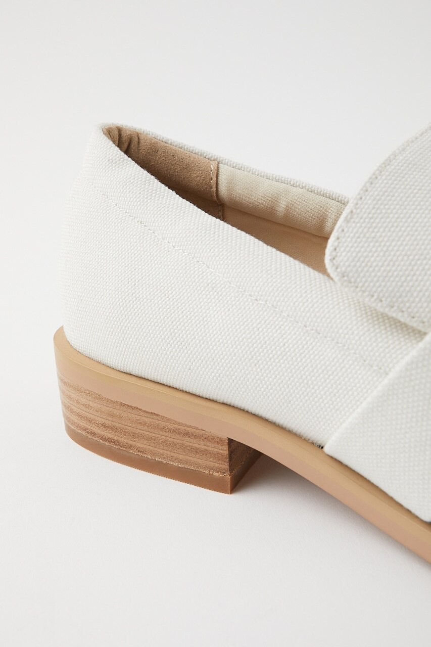 SQUARE TOE ローファー