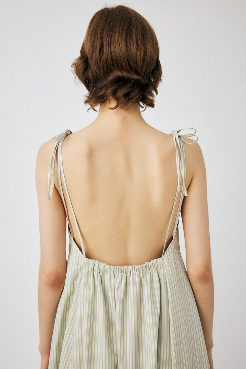 OPEN BACK FLARE ドレス