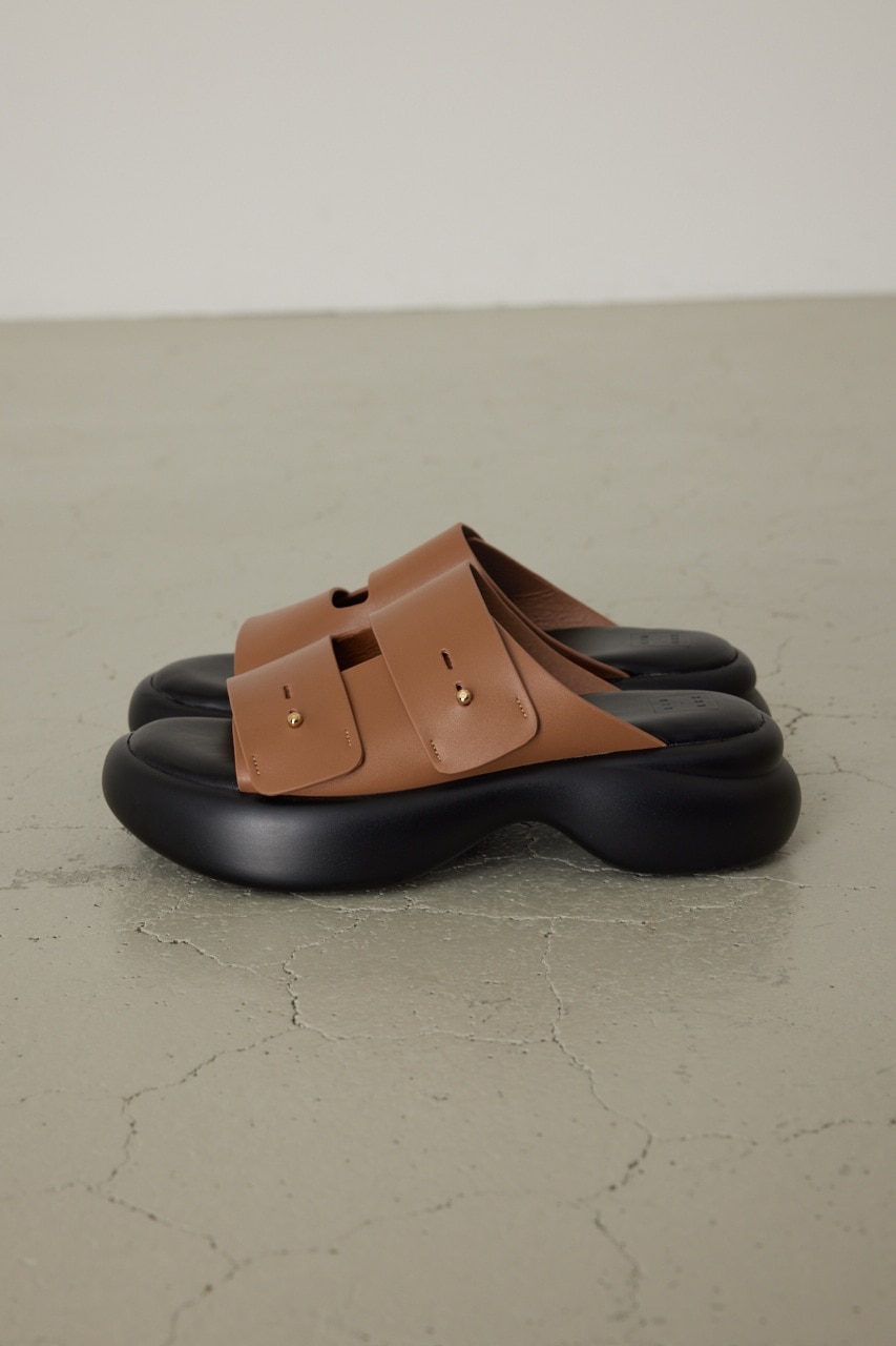 Volume sole sandal