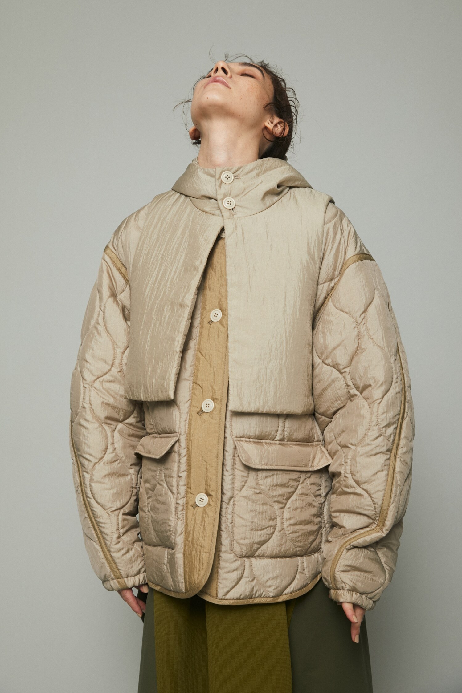 Vest layered blouson