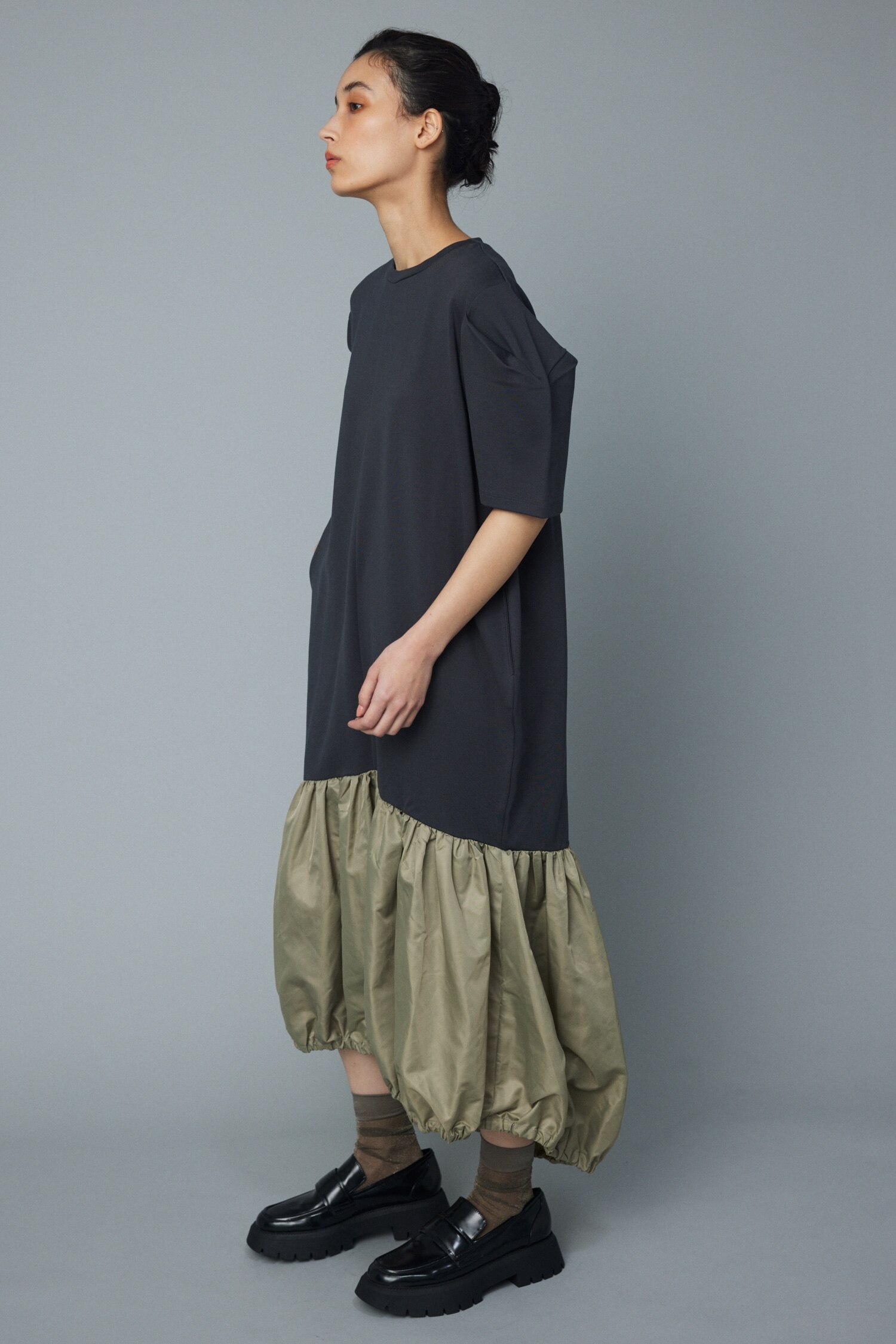 Volume hem ponte dress|HeRIN.CYE(ヘリンドットサイ)の通販