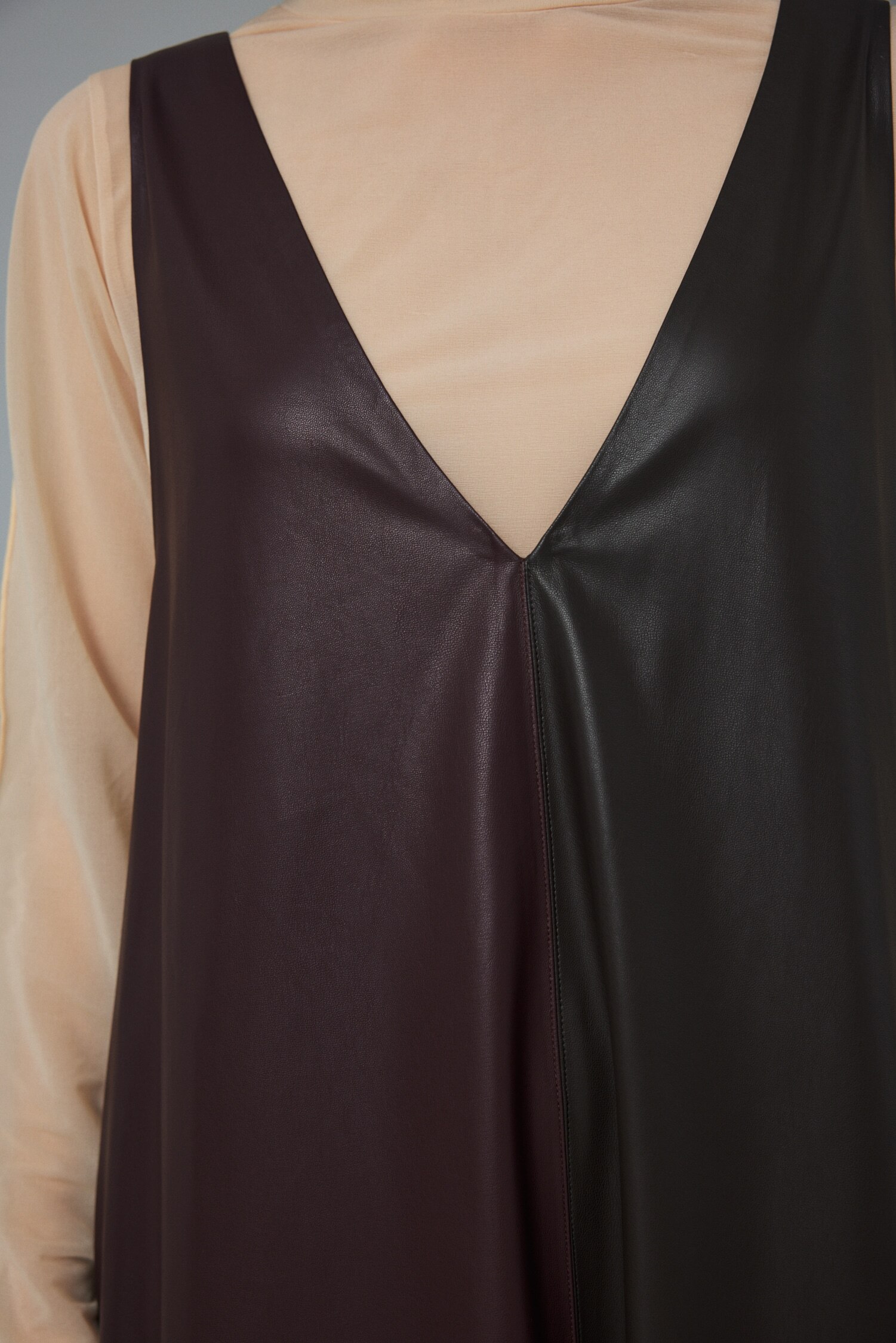 Synthetic leather dress|HeRIN.CYE(ヘリンドットサイ)の通販｜アイルミネ