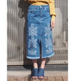 【ムルーア/MURUA】 ｗｈｉｔｅ ｆｌｏｗｅｒデニムタイトスカート [送料無料]