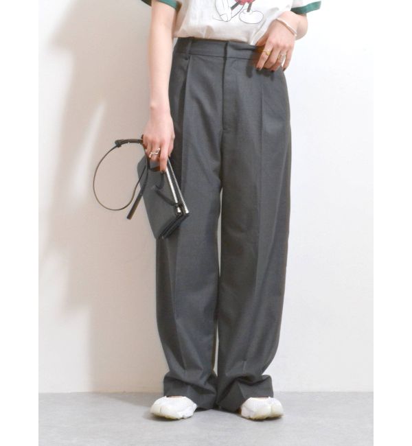 センタープレスルーズパンツ