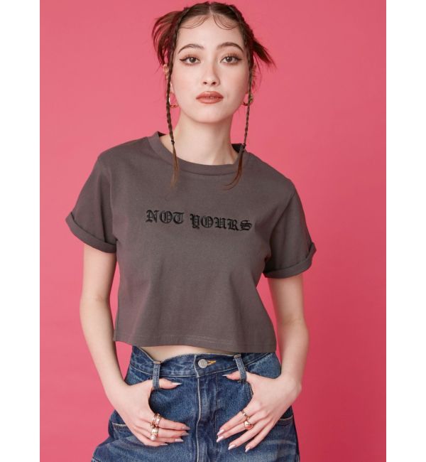 新品特売EVRIS新宿店限定♡刺繍Tシャツ Tシャツ(半袖/袖なし)