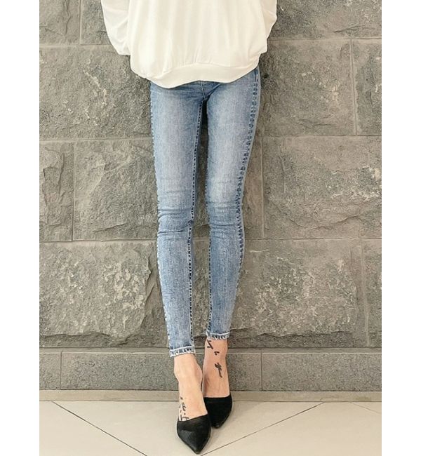 M/W SHAPELYスキニーデニムパンツ