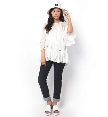 レース刺繍チュニック