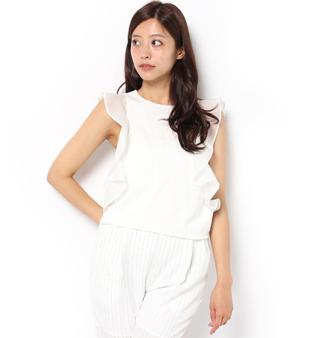 フリルブラウス