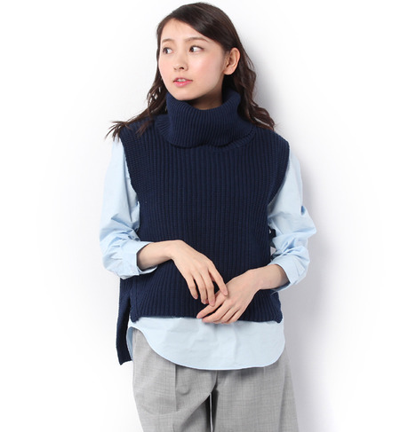 レイヤードコンビニットプルオーバー