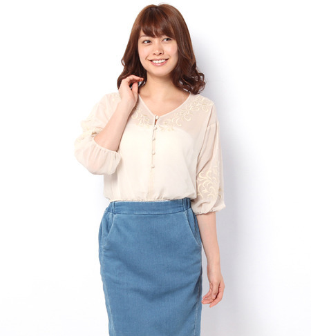 刺繍シフォンブラウス