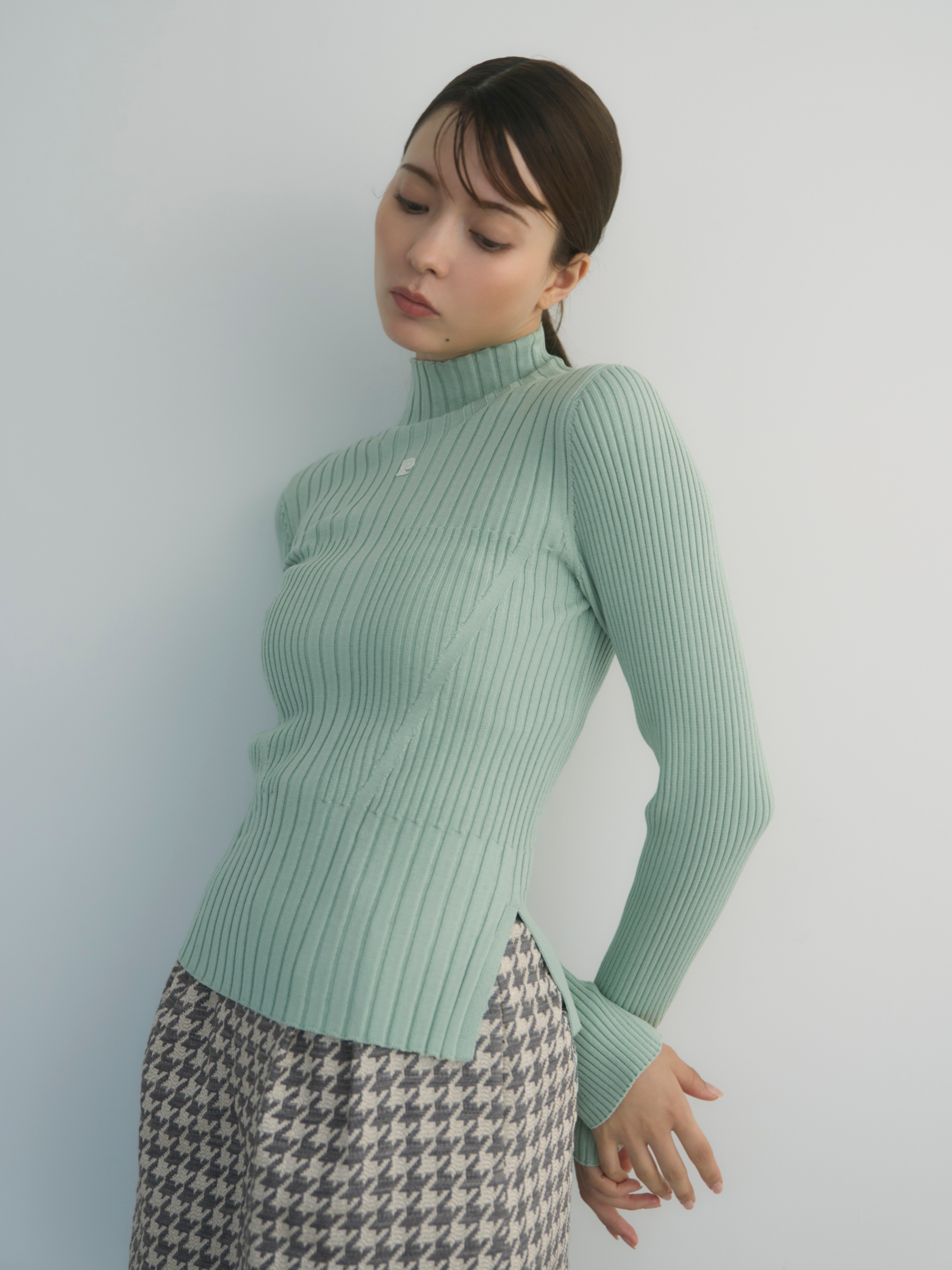 【pierre cardin】ハイネックリブプルオーバー