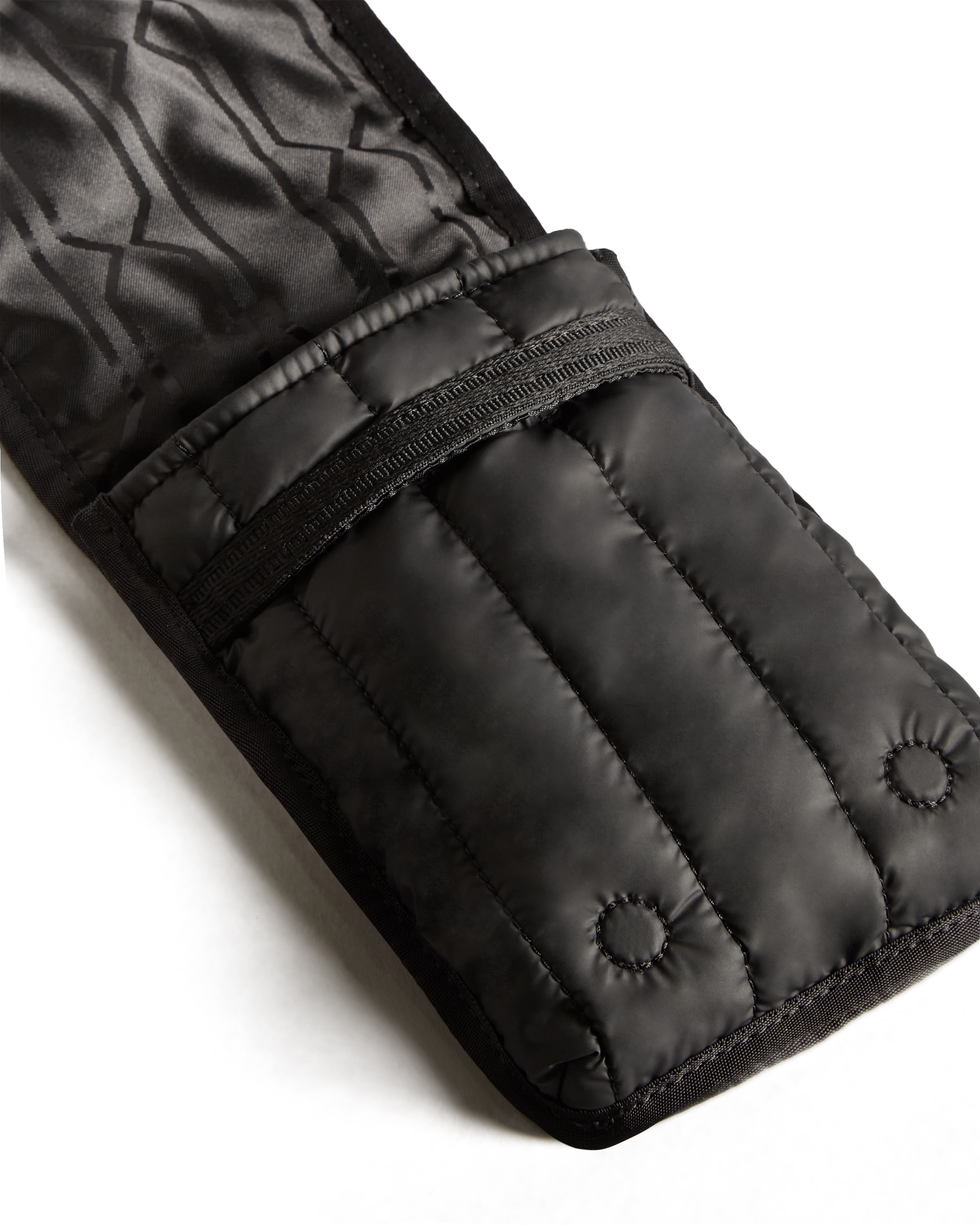 INTREPID PUFFER ESSENTIAL PHONE POUCH|HUNTER(ハンター)の通販