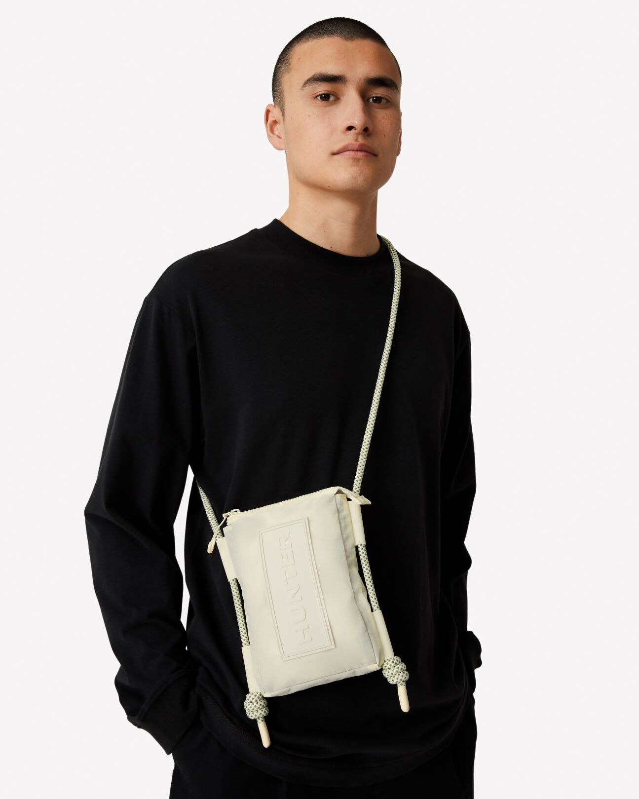 【9日20時～★先着全品半額クーポン】 ハンター バッグ ポーチ HUNTER TRAVEL RIPSTOP NYLON PHONE  POUCH(トラベル リップストップ リサイクル ナイロン フォンポーチ) ハンター ショルダーバッグ LOGO【メール便7】 プレゼント P11  クリスマス | 