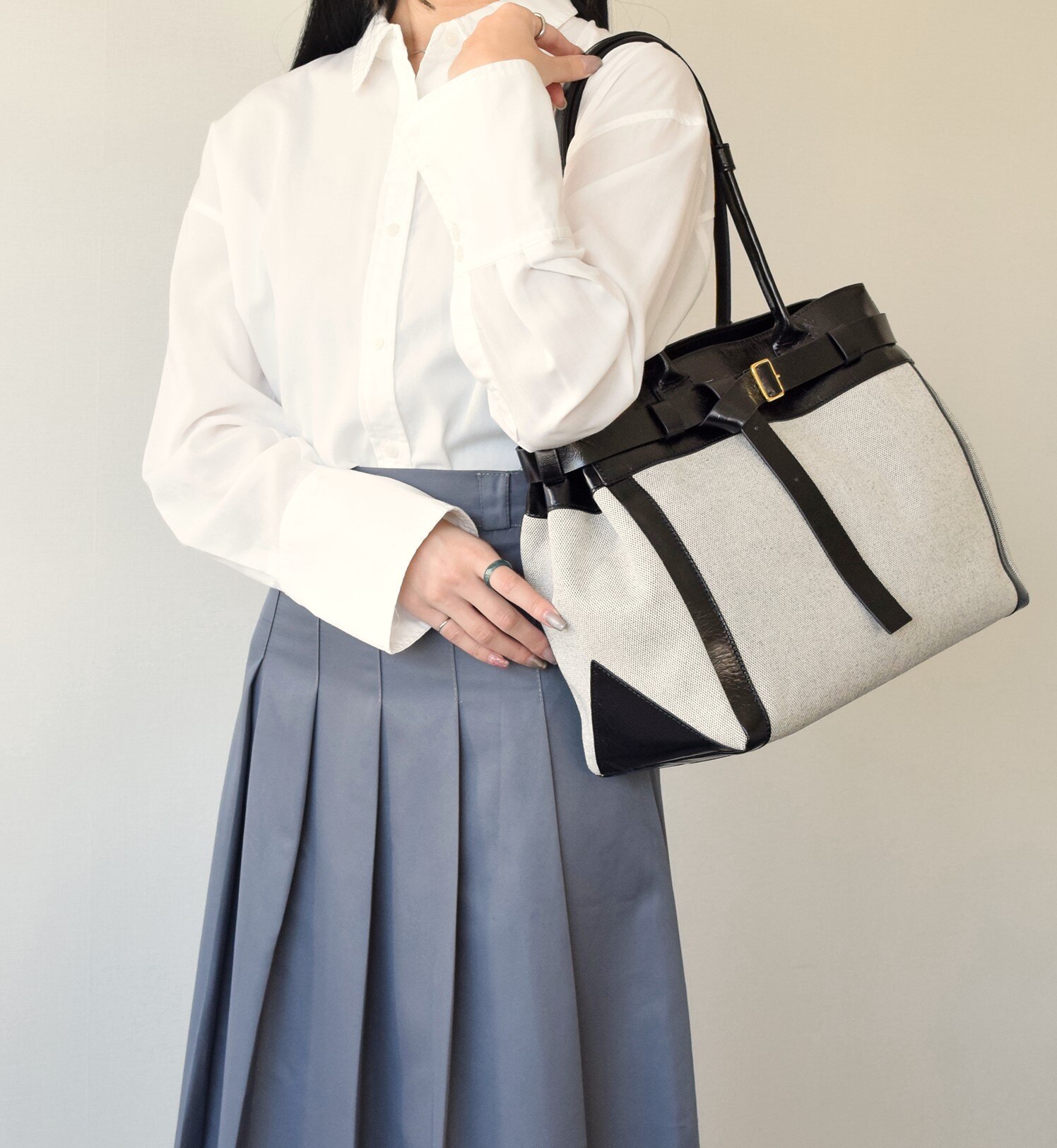 RIPANI】ムートンチャームポーチ(Q47902)|INTER-CHAUSSURES 'eir