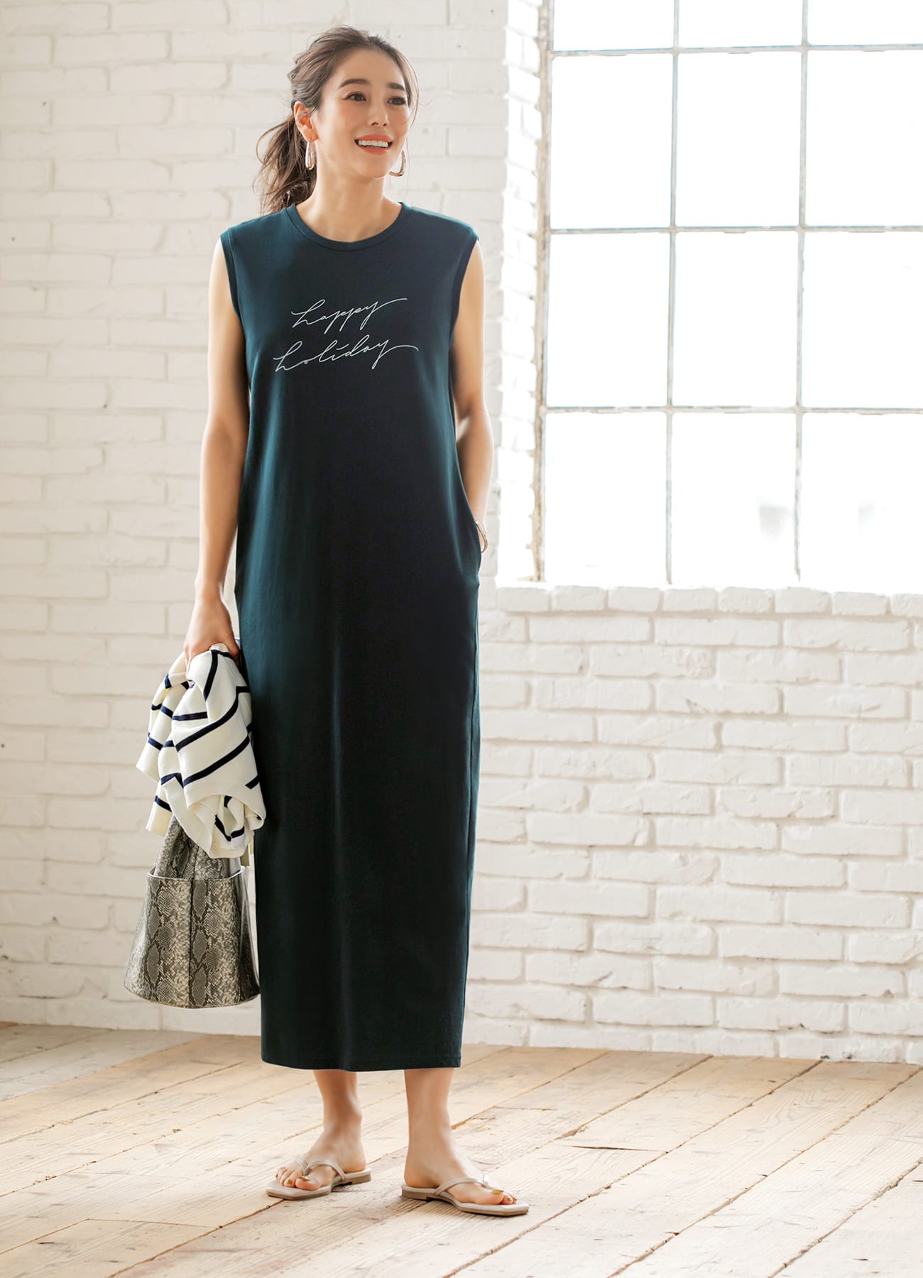 Made In Japan ニュアンスロゴタンクワンピース Style Deli スタイルデリ の通販 アイルミネ Made In Japan ニュアンスロゴタンクワンピース Style Deli スタイルデリ の通販 アイルミネ