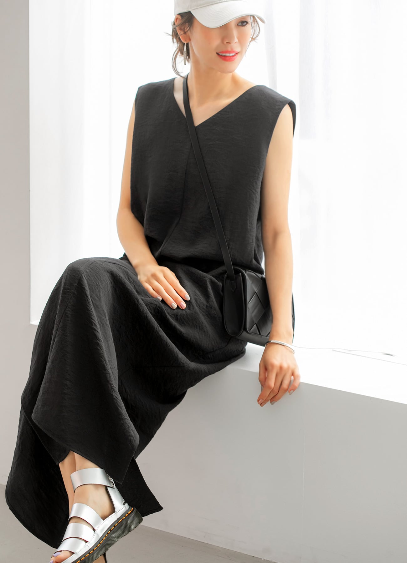 和田亜紀作 個展出品作品 額付き 西と