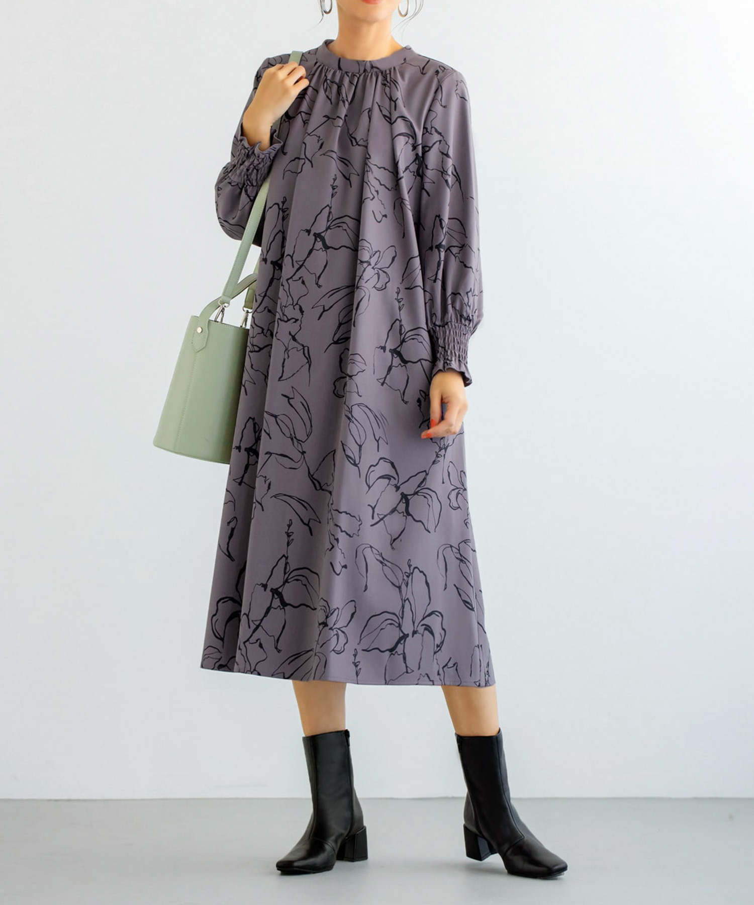 Luxe ミディ丈ラインフラワー柄ギャザーワンピース Style Deli スタイルデリ の通販 アイルミネ