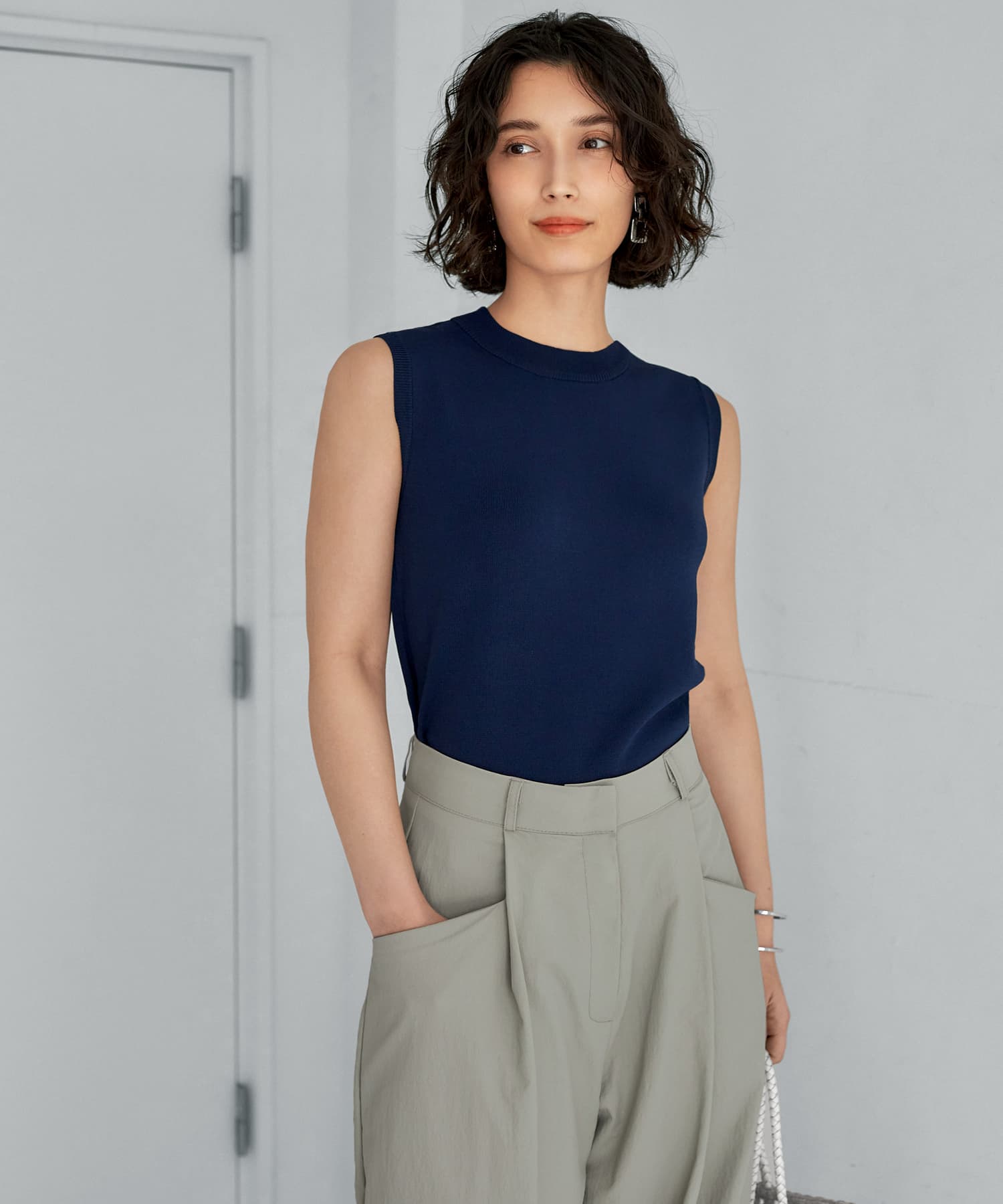 DOLCE&GABBANA ノースリーブリブニットトップス レディース40  