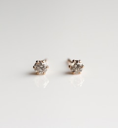 一石 シャンパンダイヤモンド 0.3ct ピアス | K10YG