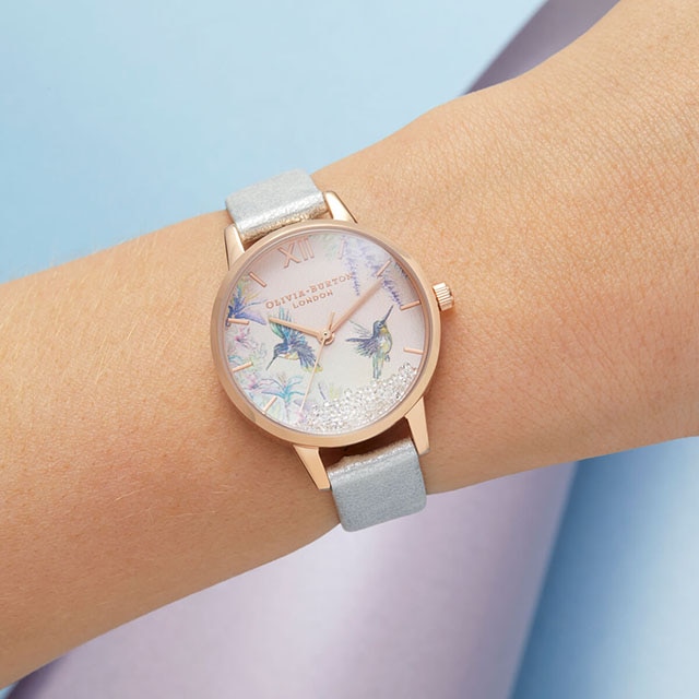 OLIVIA BURTON(ｵﾘﾋﾞｱﾊﾞｰﾄﾝ)〉30mm ﾍﾟｲﾝﾀﾘｰﾌﾟﾘﾝﾄ ｳｨｯｼﾝｸﾞｳｨﾝｸﾞｽｼﾏｰﾊﾟｰﾙ