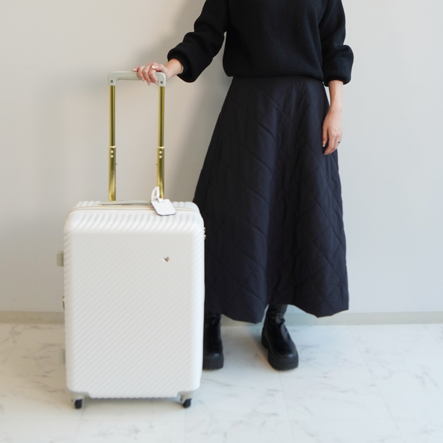 スーツケース Mサイズ マシュマロホワイト