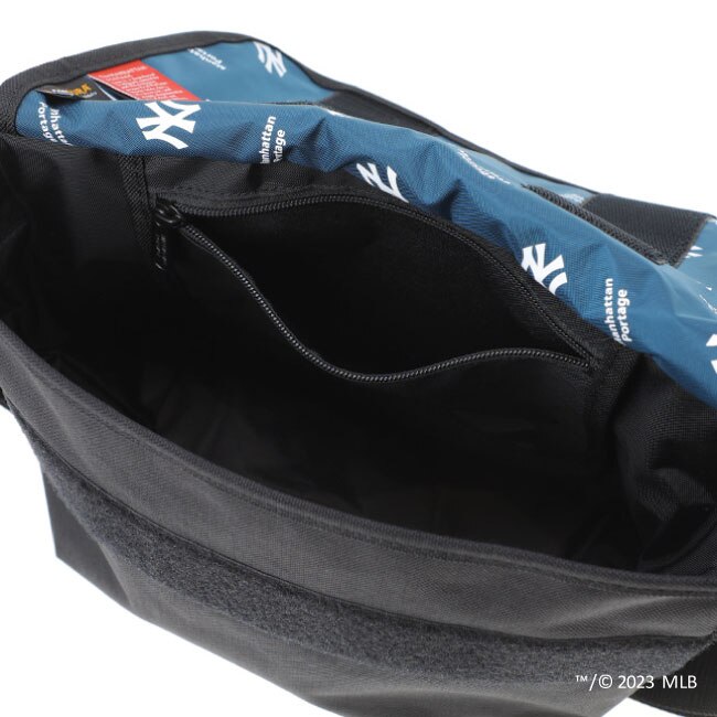 Casual Messenger Bag JR MLB YANKEES|Manhattan Portage(マンハッタン