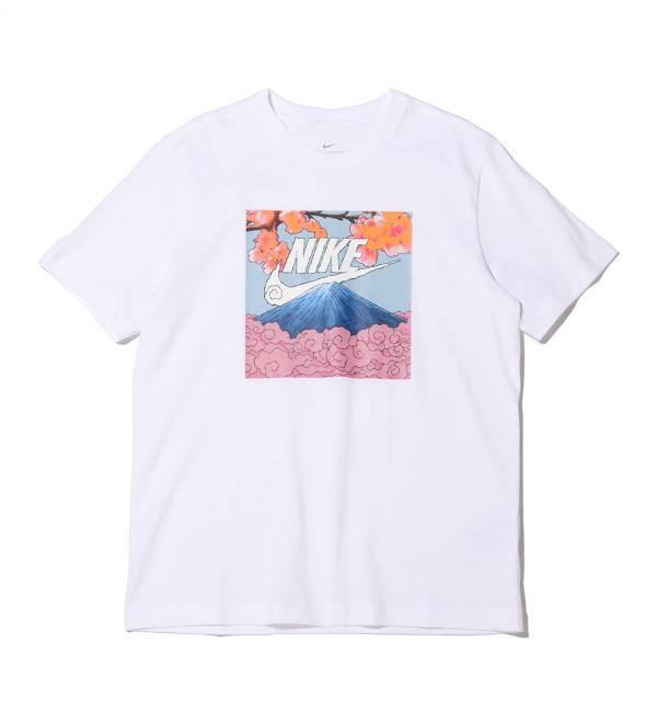 white pink nike shirt