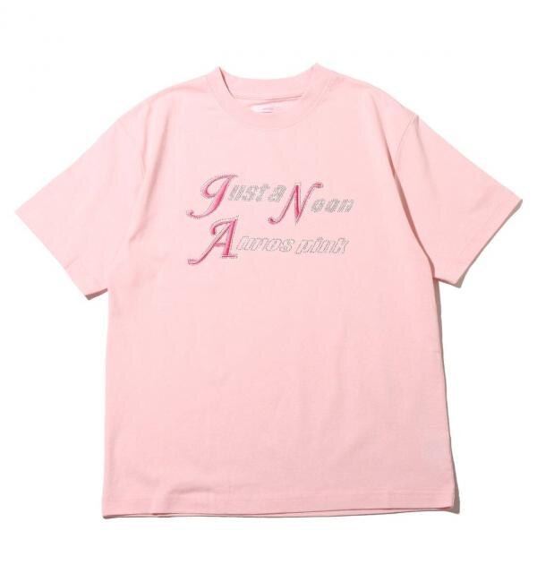 ＜アイルミネ＞【アトモス ピンク/atmos pink】 atmos pink JUST A NOON × atmos pink ラインストーンロゴTシャツ PINK 22FA-I