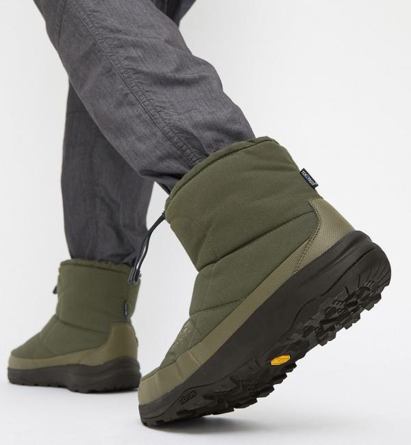 THE NORTH FACE NUPTSE BOOTIE WP VII SHORT ニュートープ×TNFブラック