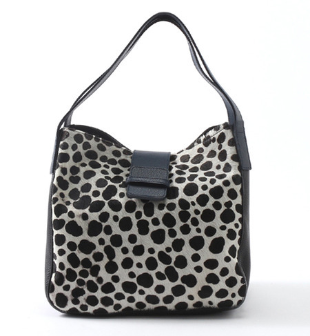 イタリア製ダルメシアン柄カウヘアー・牛革コンビトートバッグ