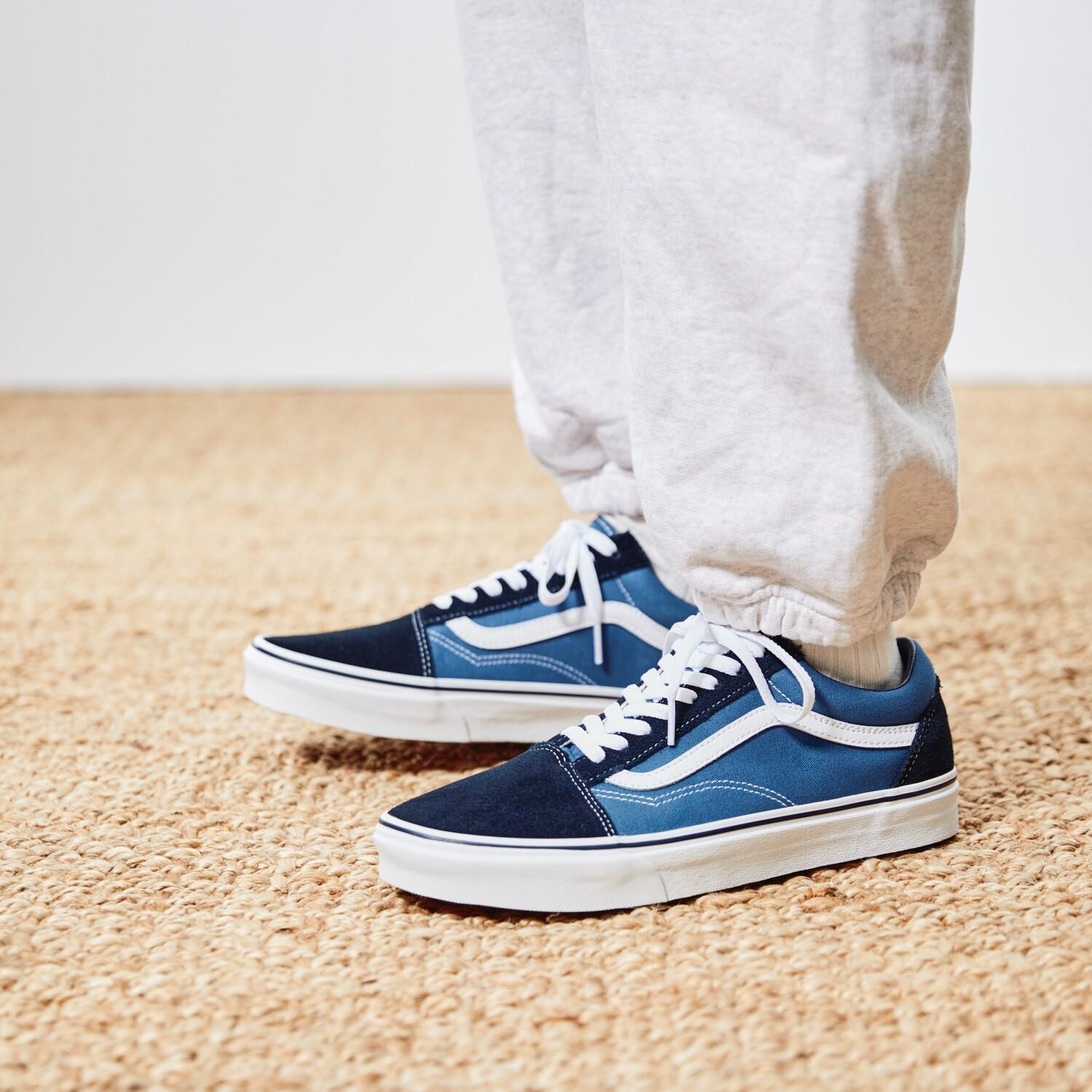 Vans dark hotsell blue old skool