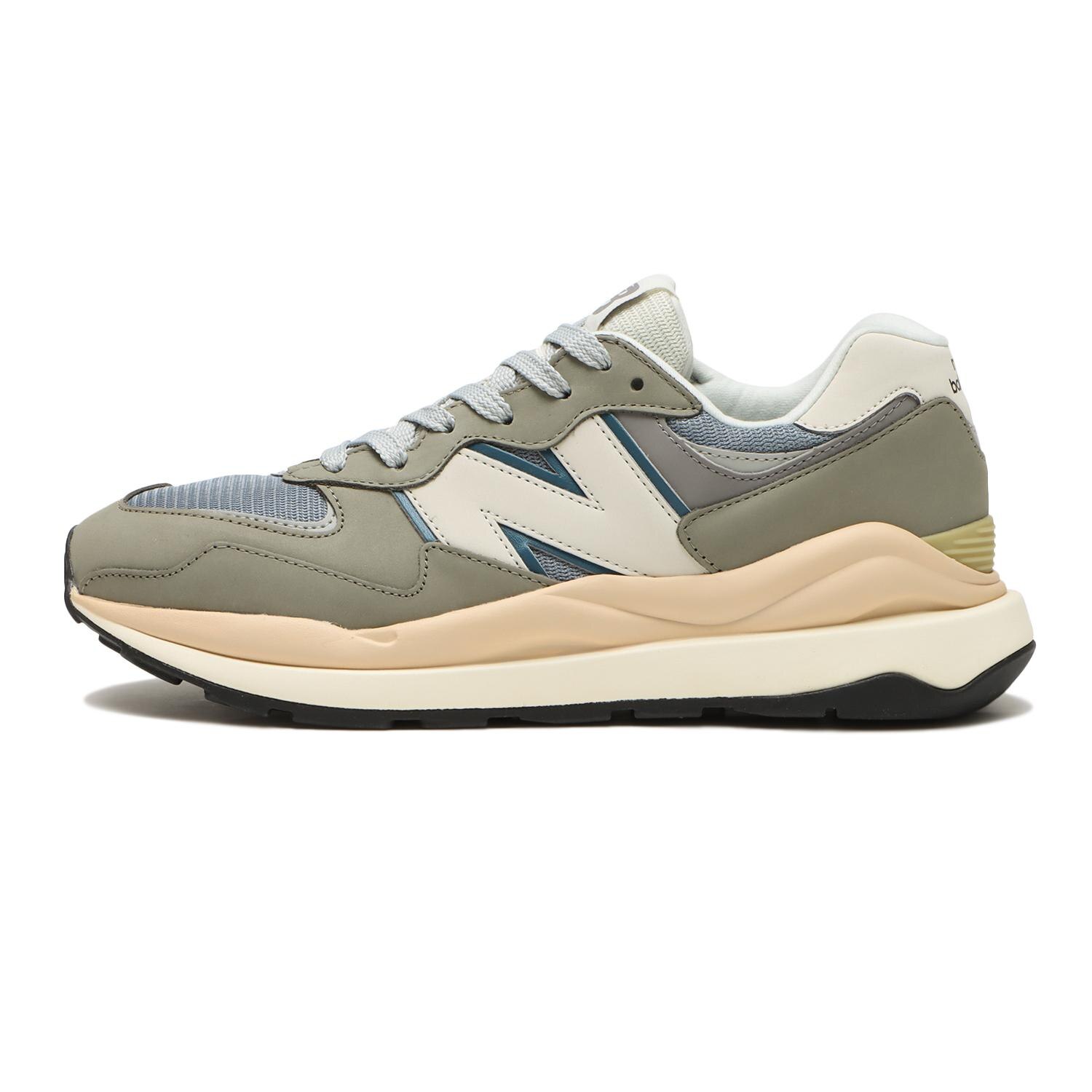 abc mart new balance 990