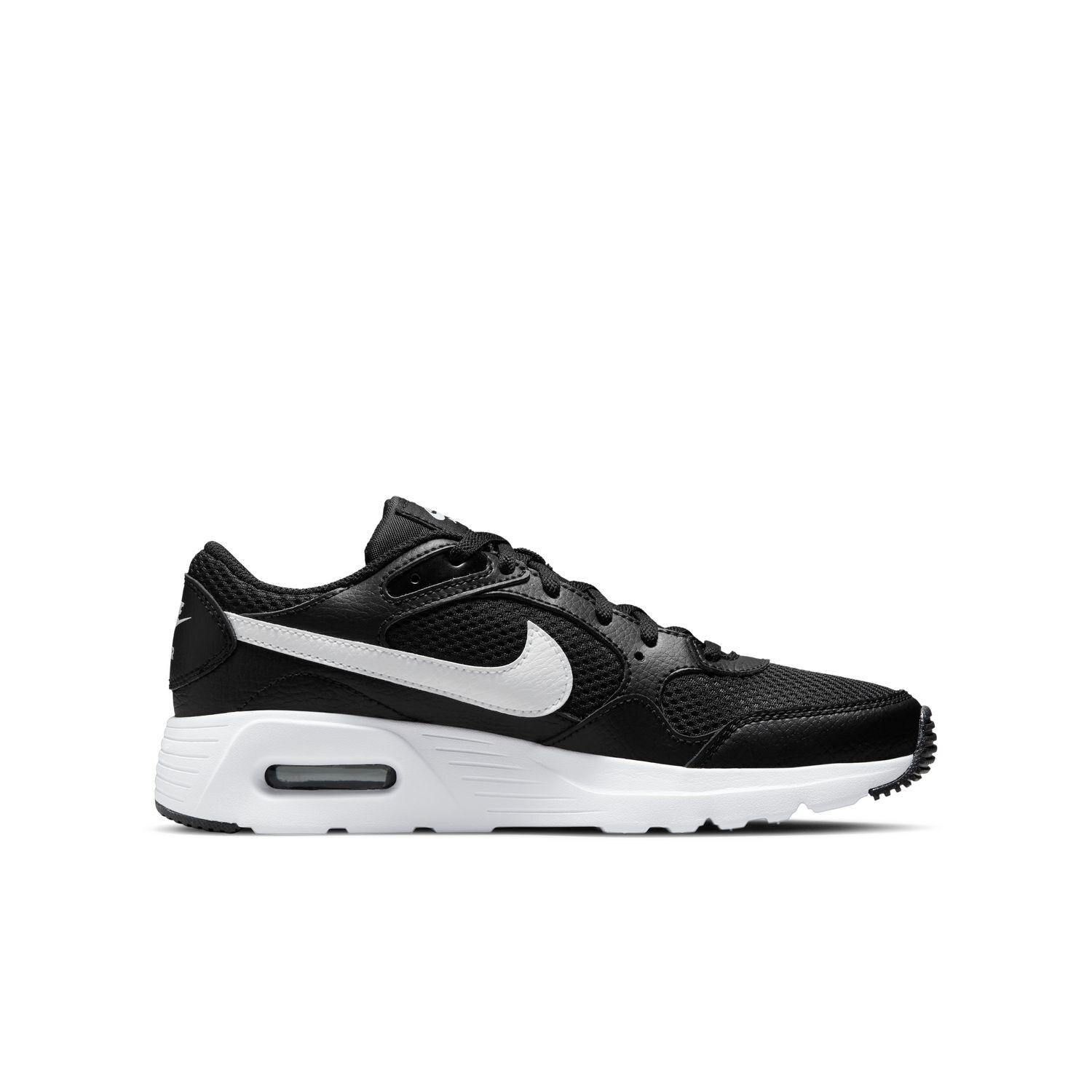 ［新品］NIKE22.5