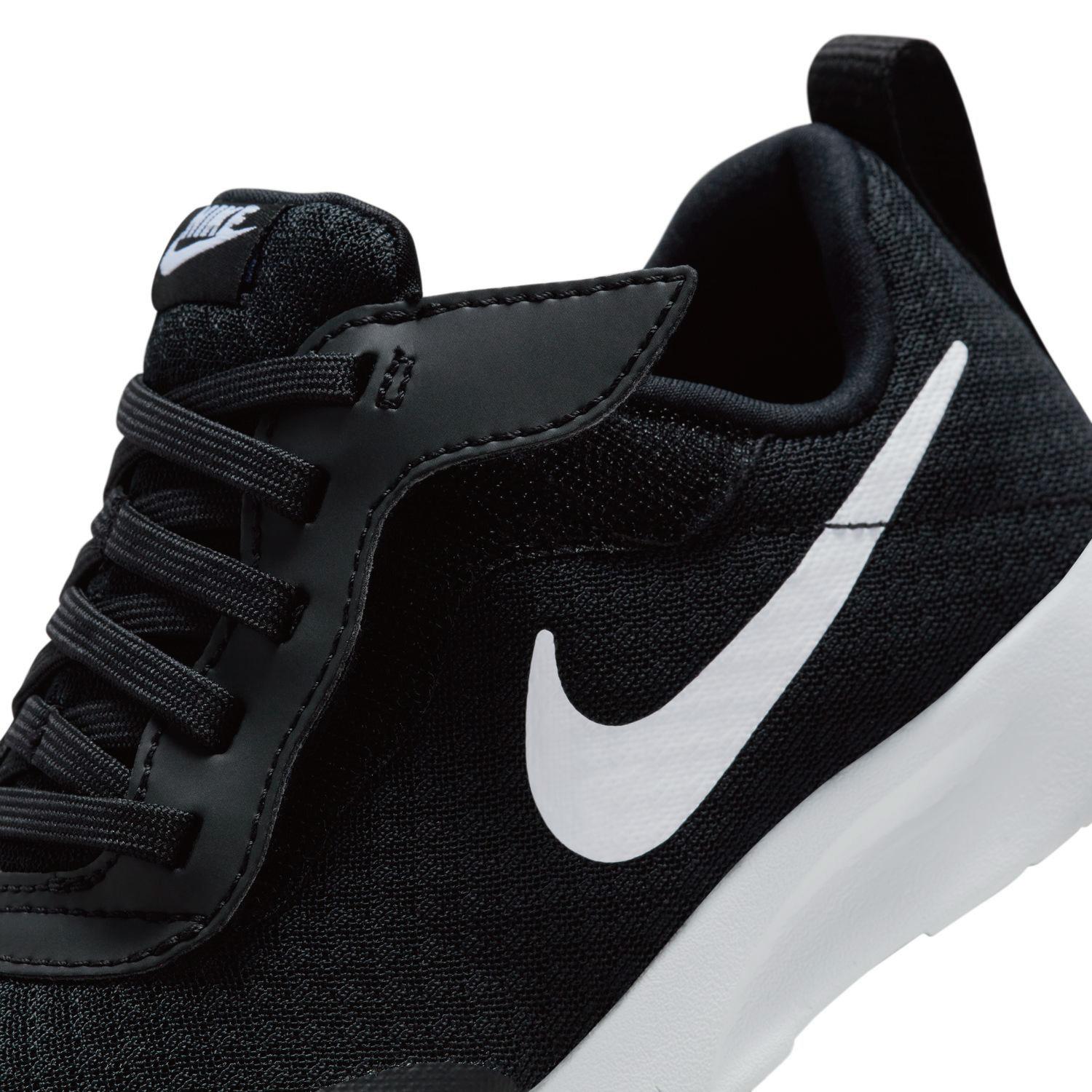 Nike tanjun black white on sale