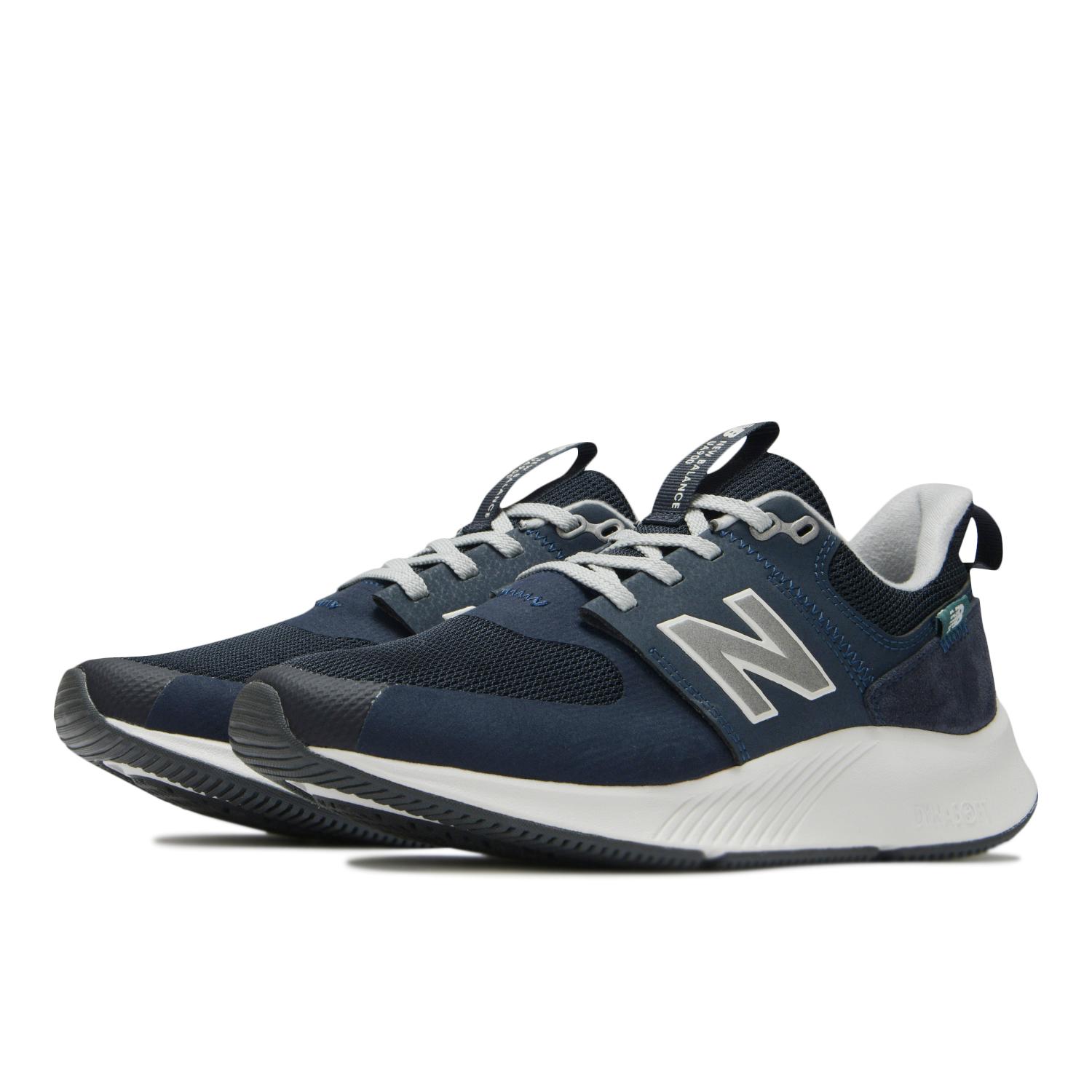 NEW BALANCE】UA900EN1(2E)|ABC-MART(エービーシー・マート)の通販